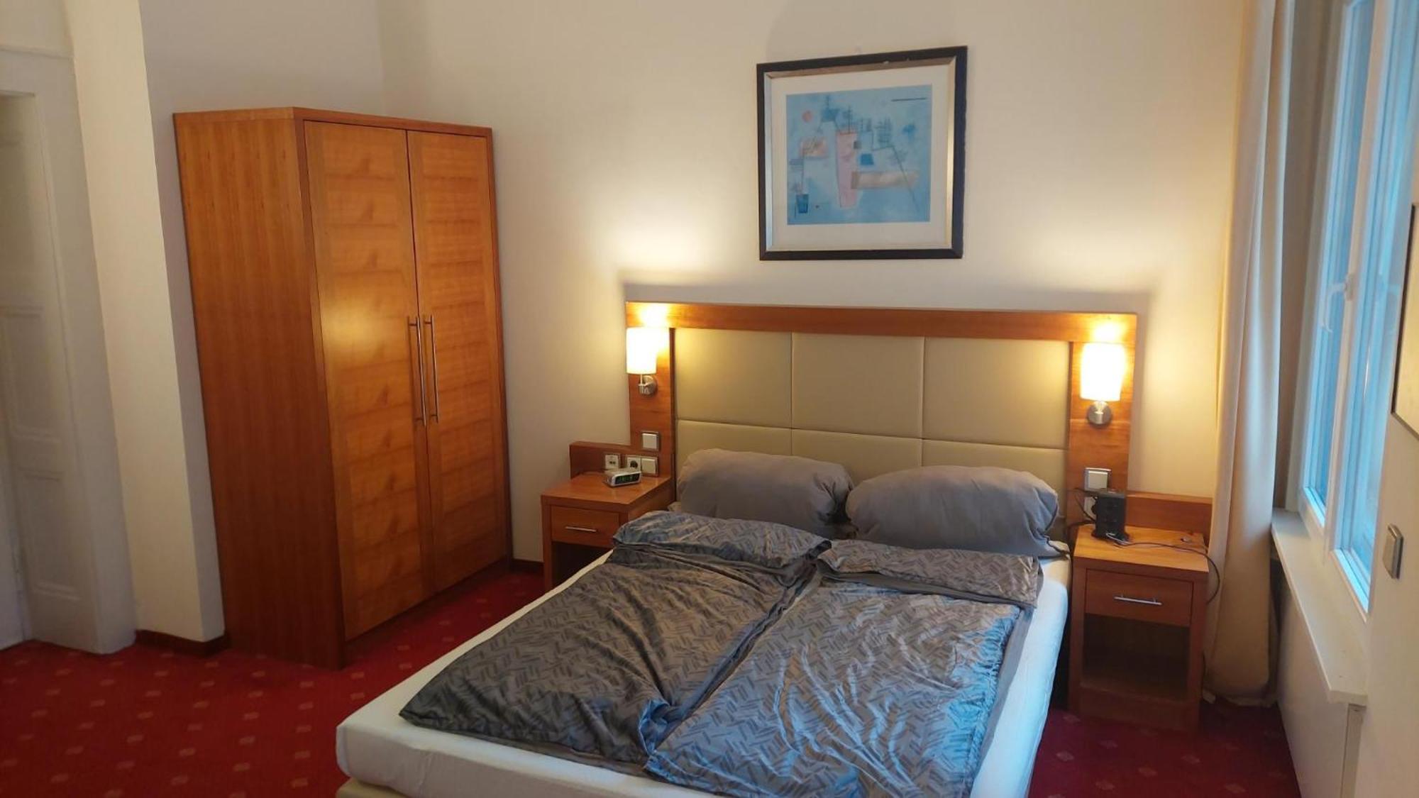 Die Villa, Zimmer 26, Dz Leverkusen Eksteriør billede