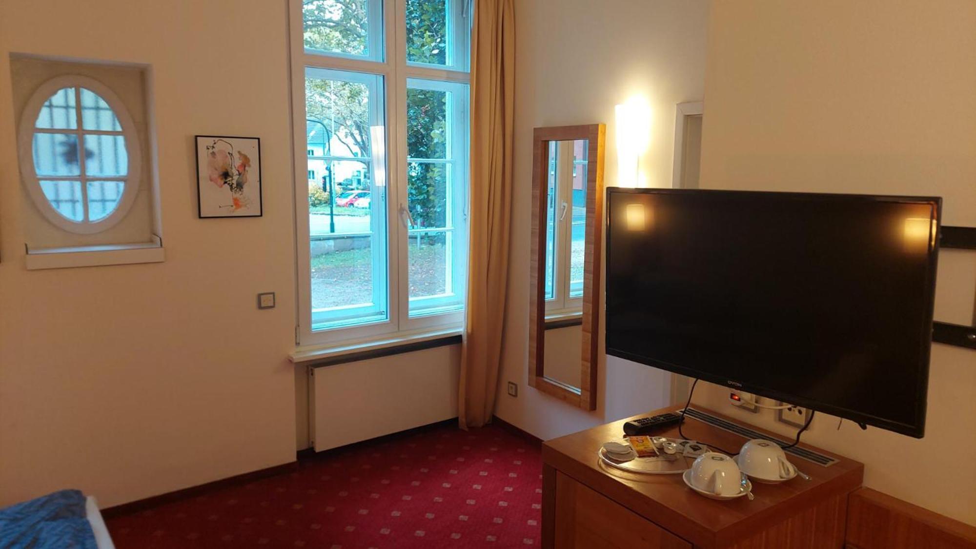 Die Villa, Zimmer 26, Dz Leverkusen Eksteriør billede